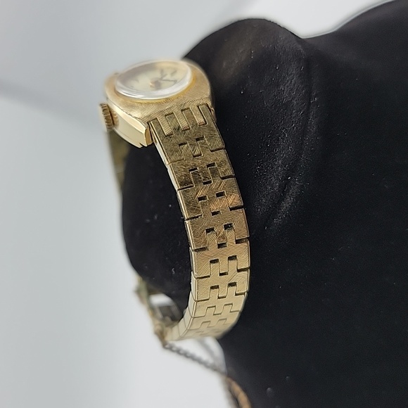 Seiko Ladies Watch October 1981 - Picture 5 of 8